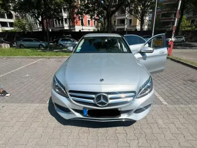 Gebraucht Mercedes C180 Avantgarde 156 PS (114 kW) 2018 Silber Limousine