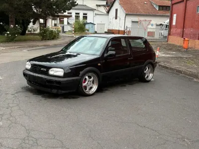 Gebraucht VW Golf III GTI 116 PS (85 kW) 1995 Schwarz Kleinwagen