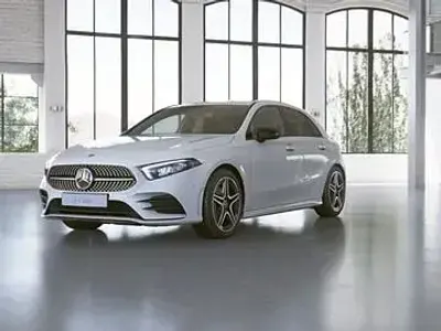 Gebraucht Mercedes A180 AMG 136 PS (100 kW) 2022 Weiß Limousine