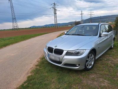 Gebraucht BMW 318 M Sport 143 PS (105 kW) 2010 Silber Kombi