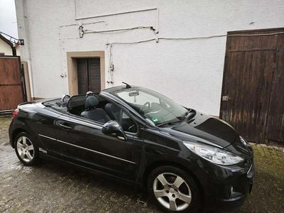 Gebraucht Peugeot 207 CC 120 PS (88 kW) 2014 Schwarz Cabrio