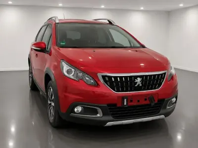Gebraucht Peugeot 2008 Crossway 120 PS (88 kW) 2018 Rot SUV
