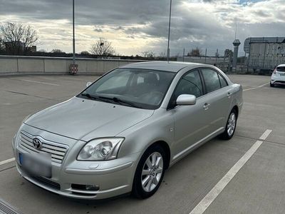 gebraucht Toyota Avensis Limousine 2. Hand