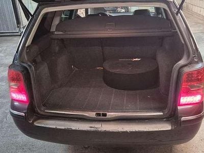 Gebraucht VW Passat Highline 136 PS (100 kW) 2004 Schwarz Kombi