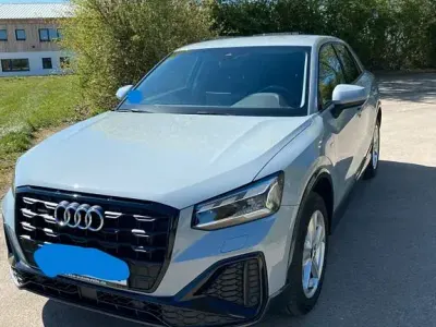 Gebraucht Audi Q2 S-Line 190 PS (139 kW) 2022 Grau SUV