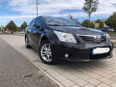 Gebraucht Toyota Avensis Edition 147 PS (108 kW) 2011 Schwarz Kombi