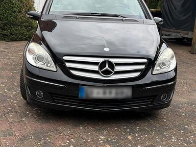 Usata Mercedes B200 140 CV (102 kW) 2006 Nero Monovolume