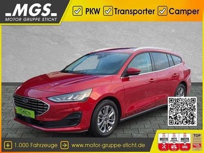 Gebraucht Ford Focus Titanium 125 PS (91 kW) 2024 Fantastic red metallic Kombi