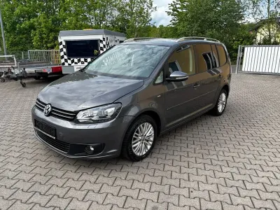 Gebraucht VW Touran Cup 140 PS (102 kW) 2015 Grau Van / Kleinbus