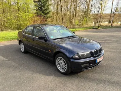 Gebraucht BMW 323 170 PS (125 kW) 1999 Blau Limousine