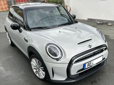 Silber Gebraucht 2022 Mini Cooper SE Classic Kleinwagen | 15.999 € (Guter Preis)