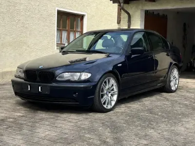 Używany BMW 325 Shadowline 192 KM (141 kW) 2002 Niebieski Sedan/Limuzyna