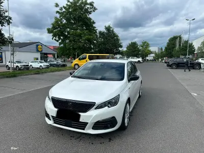 Gebraucht Peugeot 308 GT-line 130 PS (95 kW) 2019 Weiß Limousine