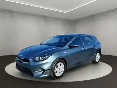 Gebraucht Kia Ceed Vision 140 PS (102 kW) 2025 Grau Kleinwagen