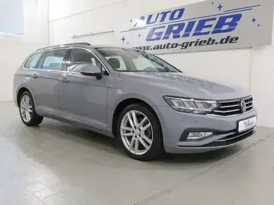 Gebraucht VW Passat Business 150 PS (110 kW) 2024 Mondsteingrau Kombi