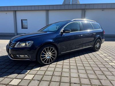 Gebraucht VW Passat Highline 143 PS (105 kW) 2011 Blau Kombi