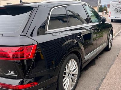 Gebraucht Audi Q7 Comfort 272 PS (200 kW) 2016 Schwarz SUV