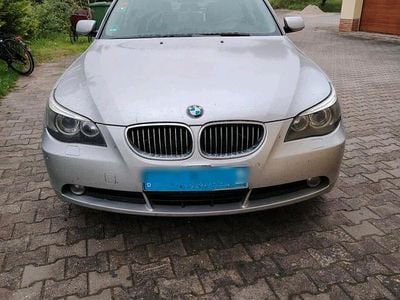 BMW 523