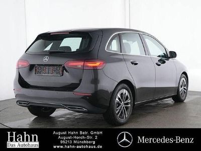 Gebraucht Mercedes B200 Progressive 163 PS (119 kW) 2024 Lack kosmosschwarz Van / Kleinbus