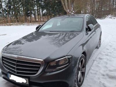 Grau Gebraucht 2016 Mercedes E220 Limousine | 21.500 € (Guter Preis)