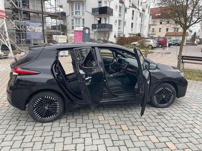 Gebraucht Nissan Leaf N-Connecta 160 kW (218 PS) 2022 Schwarz Kleinwagen