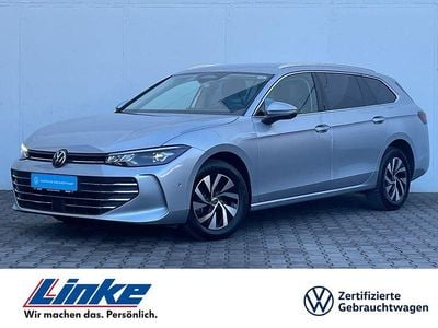 Gebraucht VW Passat Pro 150 PS (110 kW) 2024 Oyster silver metallic Kombi