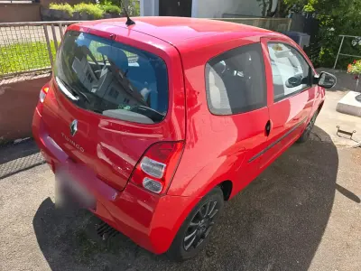 Gebraucht Renault Twingo 58 PS (42 kW) 2011 Rot Kleinwagen