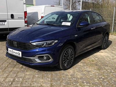 Neu Fiat Tipo Urban 131 PS (96 kW) 2026 Blau Limousine