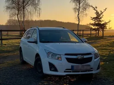 Gebraucht Chevrolet Cruze 163 PS (119 kW) 2014 Weiß Kombi