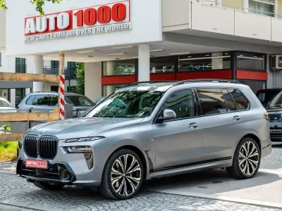 Gebraucht BMW X7 M Sport 352 PS (258 kW) 2025 Grau SUV