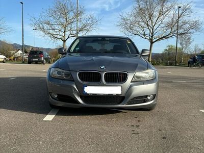 gebraucht BMW 318 i Facelift 2011