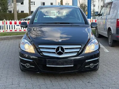 Gebraucht Mercedes B200 140 PS (102 kW) 2009 Van / Kleinbus