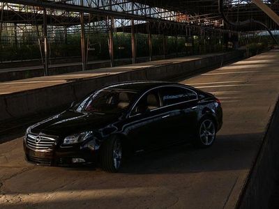 Gebraucht Opel Insignia Sport 260 PS (191 kW) 2011 Limousine