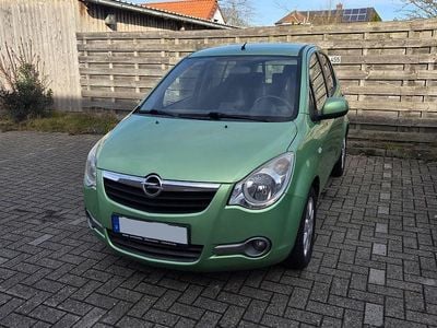 Gebraucht Opel Agila 65 PS (47 kW) 2008 Grün Kleinwagen