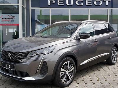Grau Gebraucht 2023 Peugeot 5008 Allure Van / Kleinbus | 25.900 € (Fairer Preis)