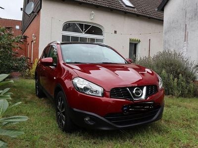 Rot Gebraucht 2012 Nissan Qashqai 360º SUV | 7.700 € (Fairer Preis)