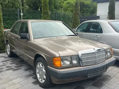 Gebraucht Mercedes 190 1989 Braun Limousine