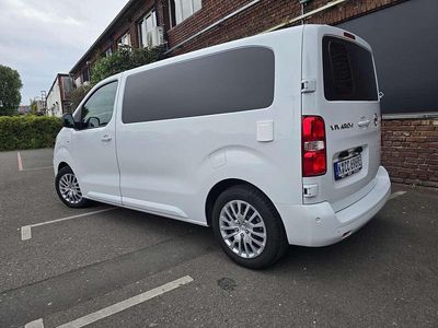 Weiß Gebraucht 2023 Opel Vivaro-e Combi Van | 44.442 €