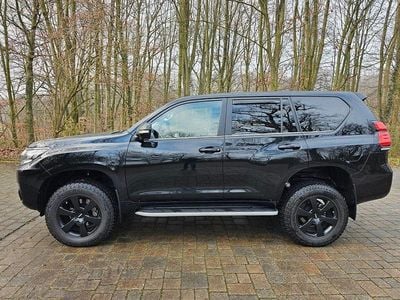Schwarz Gebraucht 2024 Toyota Land Cruiser Executive SUV | 65.900 € (Guter Preis)