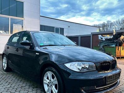 Usata BMW 116 122 CV (89 kW) 2009 Nero Utilitaria