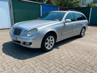Gebraucht Mercedes E320 Elegance 224 PS (164 kW) 2006 Silber Kombi