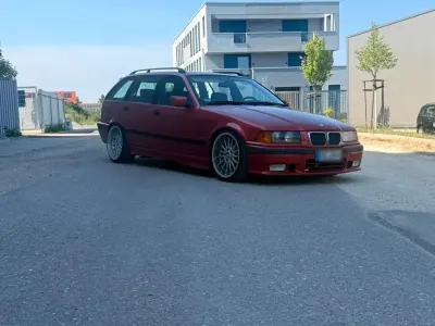 Gebraucht BMW 320 150 PS (110 kW) 1999 Rot Kombi