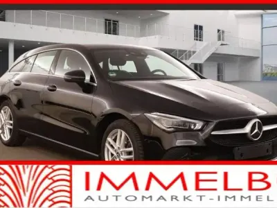 Gebraucht Mercedes CLA250 218 PS (160 kW) 2022 Schwarz Limousine