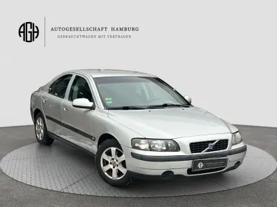 Gebraucht Volvo S60 Comfort 140 PS (102 kW) 2001 Silber Limousine