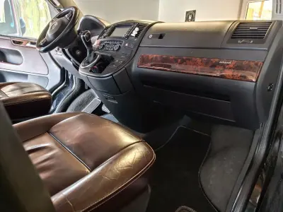 Używany VW T5 179 KM (131 kW) 2012 Czarny Van