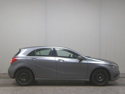 Usata Mercedes A180 Style 122 CV (89 kW) 2015 Grigio Berlina