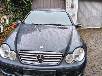 Usado Mercedes CL200 163 HP (119 kW) 2008 Cinzento Coupé