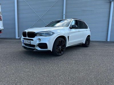 BMW X5 M50