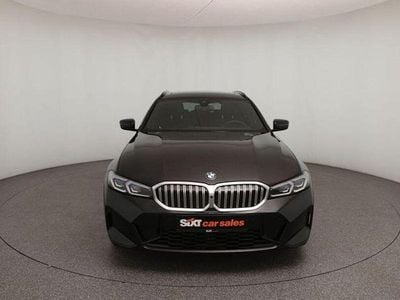 Gebraucht BMW 320 M Sport 190 PS (139 kW) 2025 Black sapphire Kombi