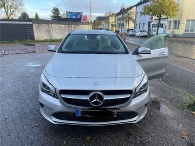 Mercedes CLA180